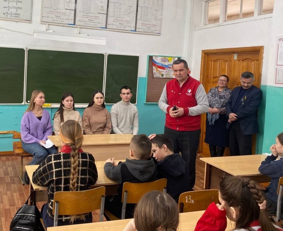 Выпускники Тарханской школы провели профориентационную встречу
